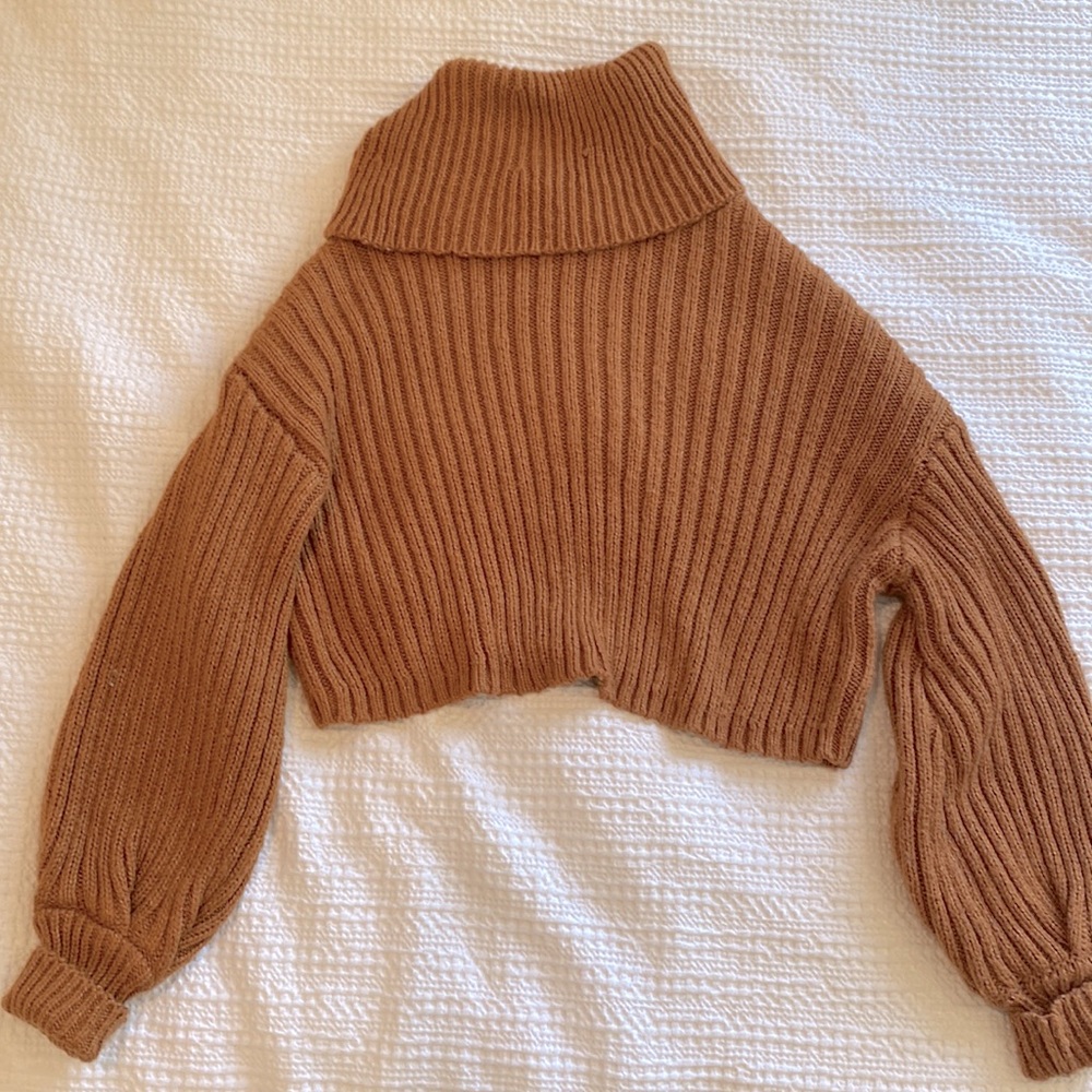 Urban outfitters burnt orange sweater, Size M